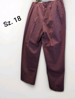Alfred Dunner Pants Women 18 Grapepp Pull On Straight Leg Elastic Waist Pockets